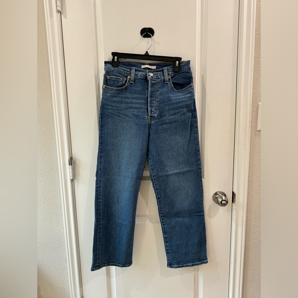 Levi’s - Ribcage Ankle Straight W29 L 27